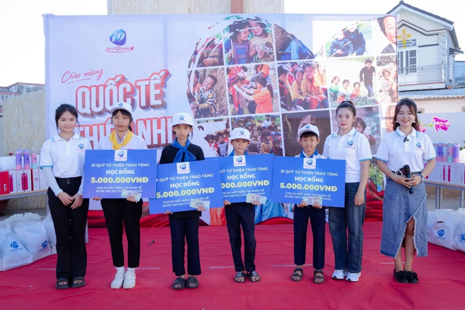 Hình ảnh đại diện cho việc chấp thuận các điều khoản và quy định pháp lý của Loto188, nhấn mạnh tính minh bạch trong cá cược trực tuyến Việt Nam.