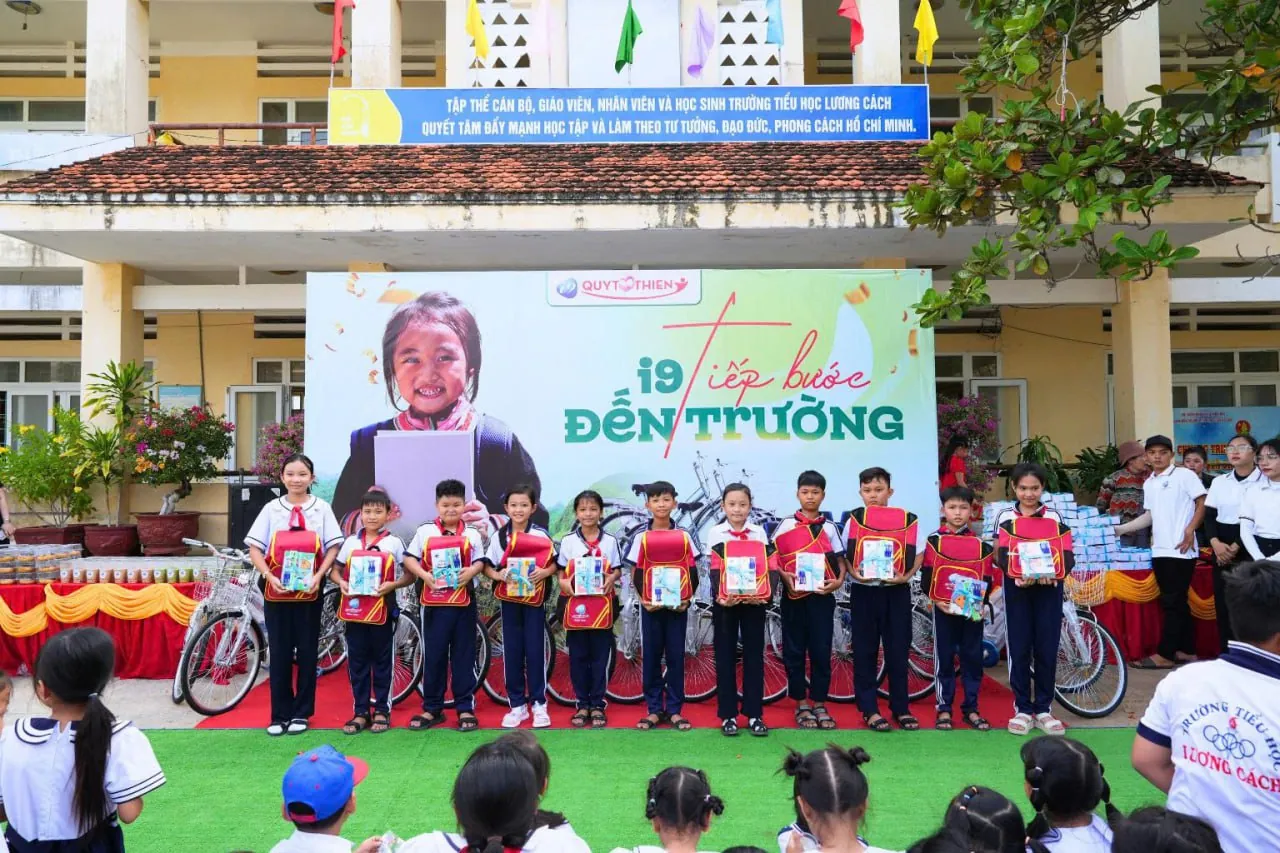 Máy đánh bạc và slot game Loto188